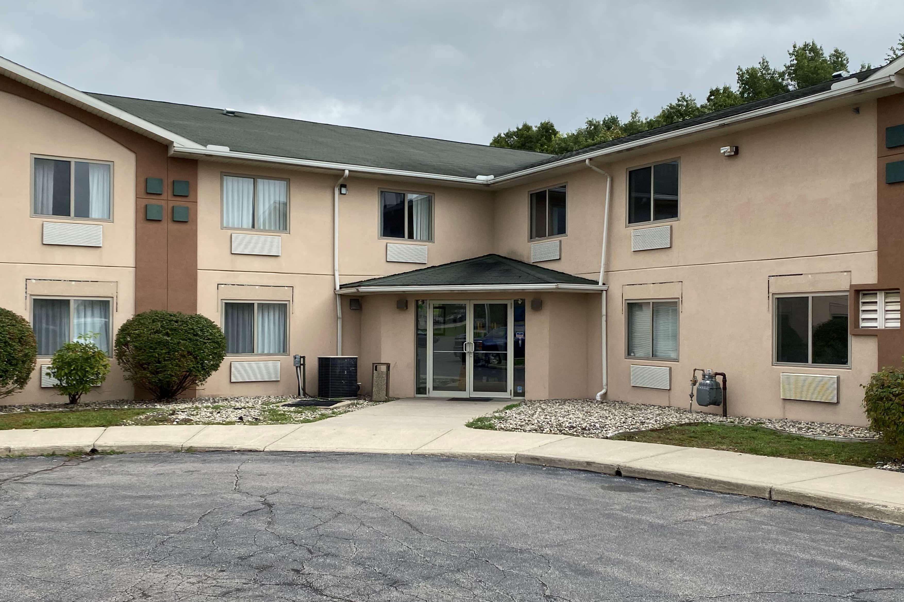 Baymont By Wyndham Swanton Hotel Exterior foto
