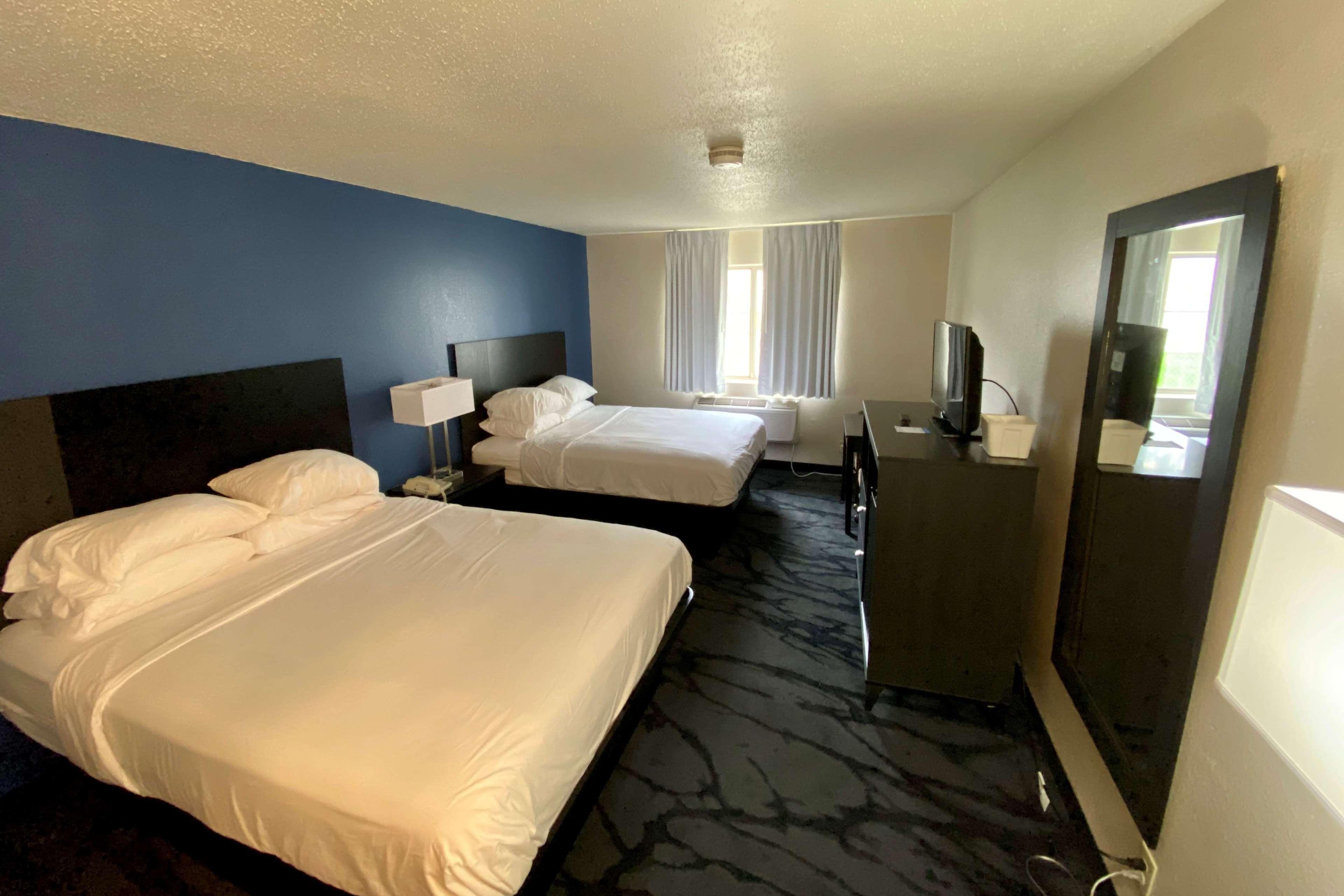 Baymont By Wyndham Swanton Hotel Exterior foto